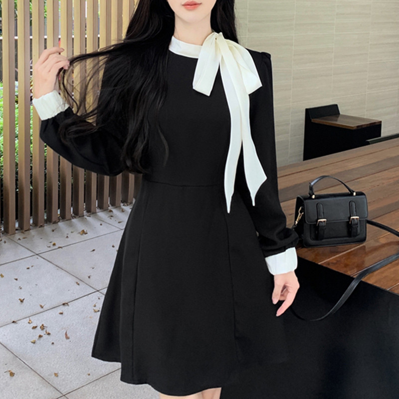 法式复古赫本小香千金风礼服秋冬大码收腰显瘦蝴蝶结小黑裙连衣裙