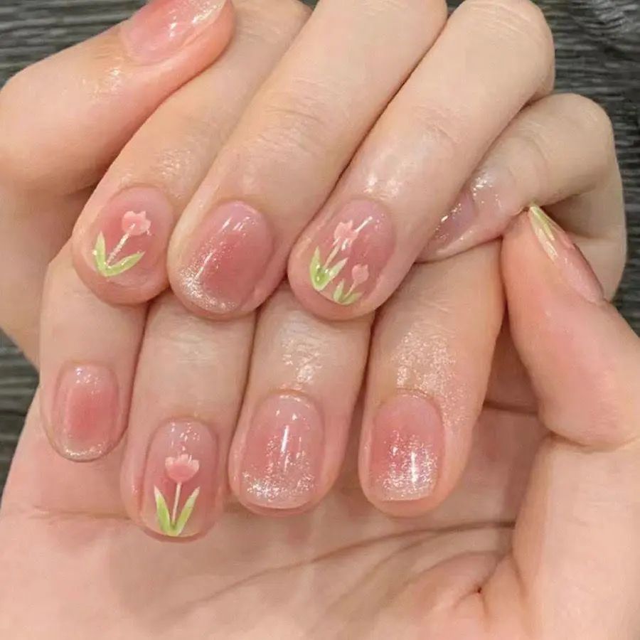 手工儿童美甲穿戴甲高级感短款郁金香猫眼假指甲贴片女2025年新款