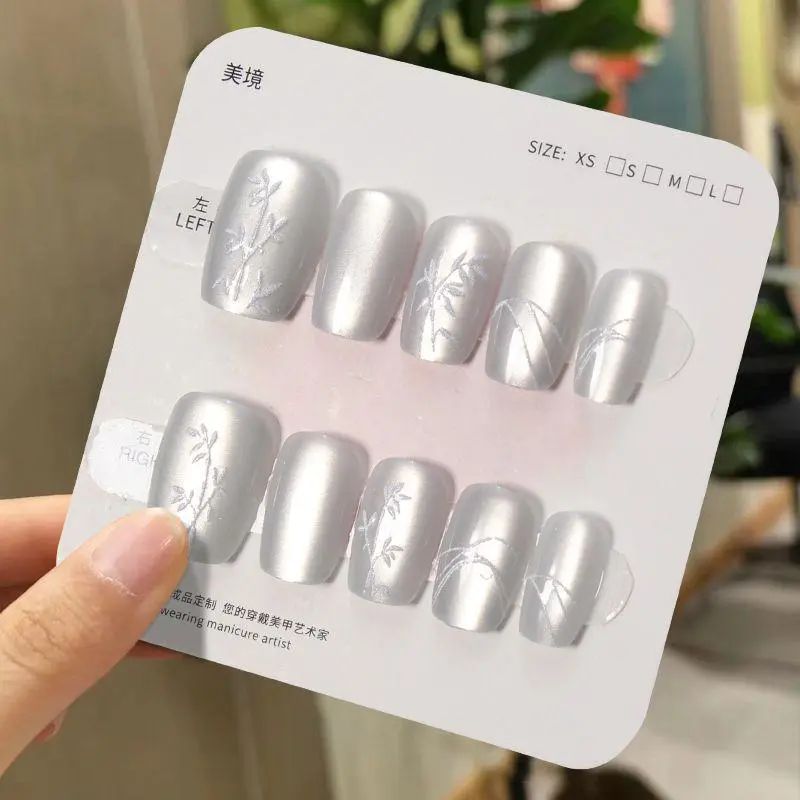 手工儿童美甲穿戴甲高级感短款白色梦竹猫眼假指甲贴片2025年新款