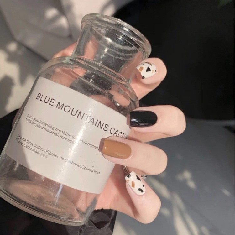 2026年新款儿童美甲穿戴甲黑咖泡芙假指甲贴片短款24片成品甲片,彩妆/香水/美妆工具,美甲工具,淘宝优惠券,粉丝福利购,淘宝优惠卷