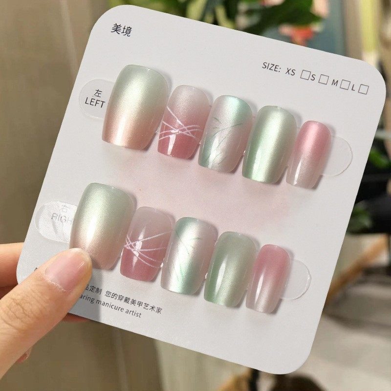 2026年新款儿童美甲穿戴甲感短款粉绿线条猫眼30片假指甲贴片,彩妆/香水/美妆工具,美甲工具,淘宝优惠券,粉丝福利购,淘宝优惠卷