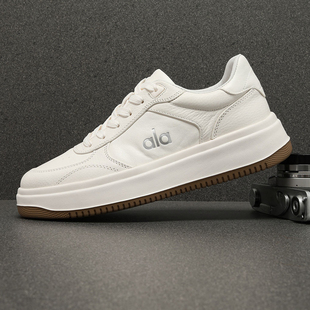 头层牛皮板鞋男款2025新款秋冬真皮休闲鞋男潮流百搭厚底鞋子男潮