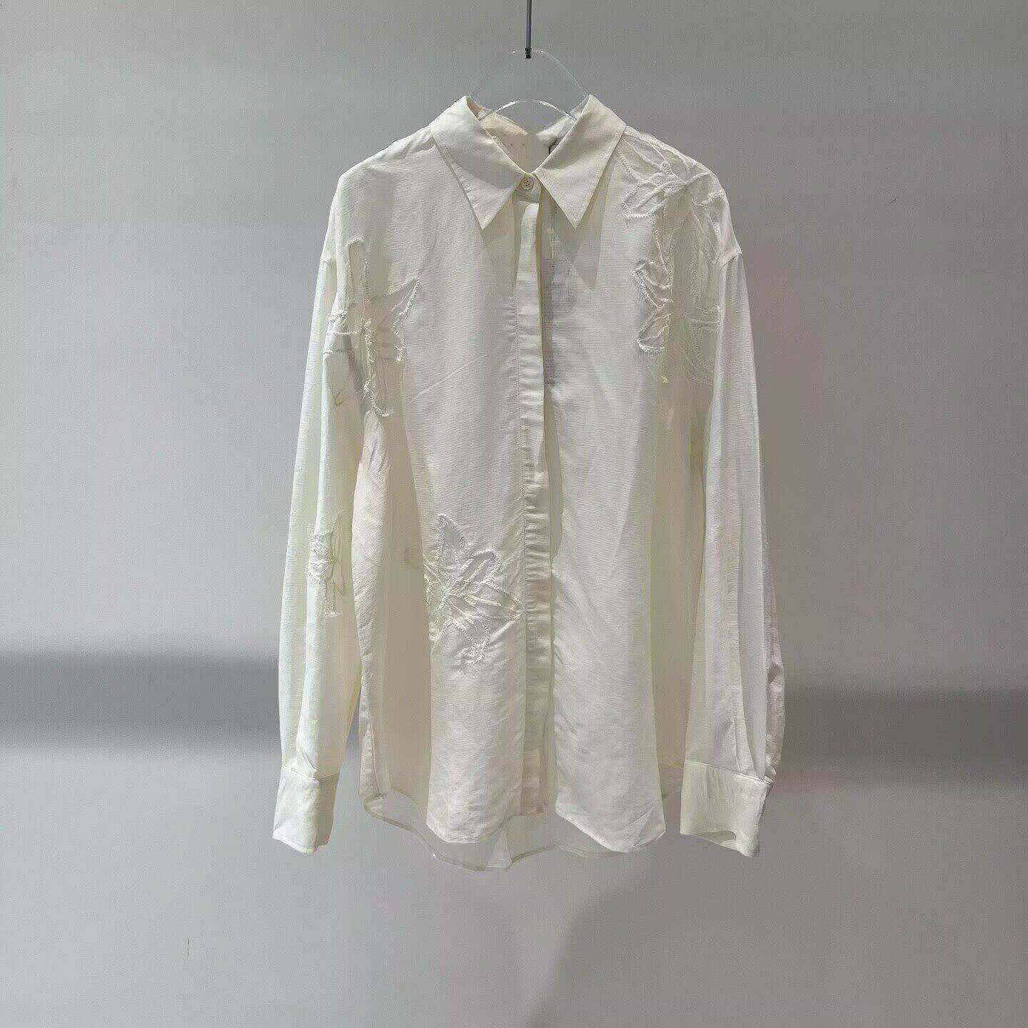 艾诺丝原装正品2026春新款蕾丝重工刺绣衬衫亚麻衬衫上衣BR102113