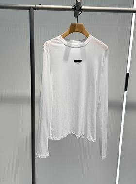 艾诺丝2025秋季新款白色简约内搭圆领长袖女上衣打底衫AR614001