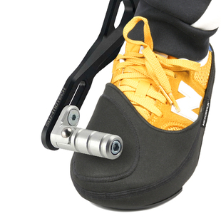 备护具可调节挂档用防水 子保护套隔脏垫骑行装 套鞋 摩托车换档护鞋