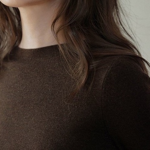 1313美拉德缩褶收腰显瘦羊毛打底衫2025秋冬女短款慵懒亲肤小毛衣