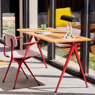 丹麦HAY Pyramid 书桌学生课桌简约书房小户型实木家具现代