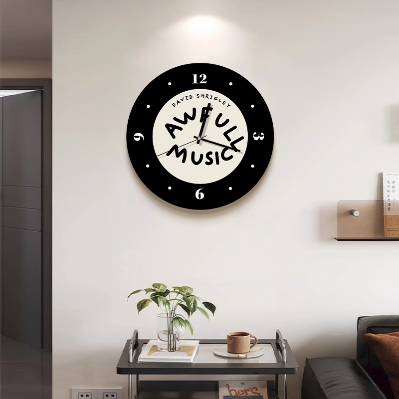 现代简约钟表挂钟客厅2025新款轻奢高级感黑白极简免打孔时钟挂墙