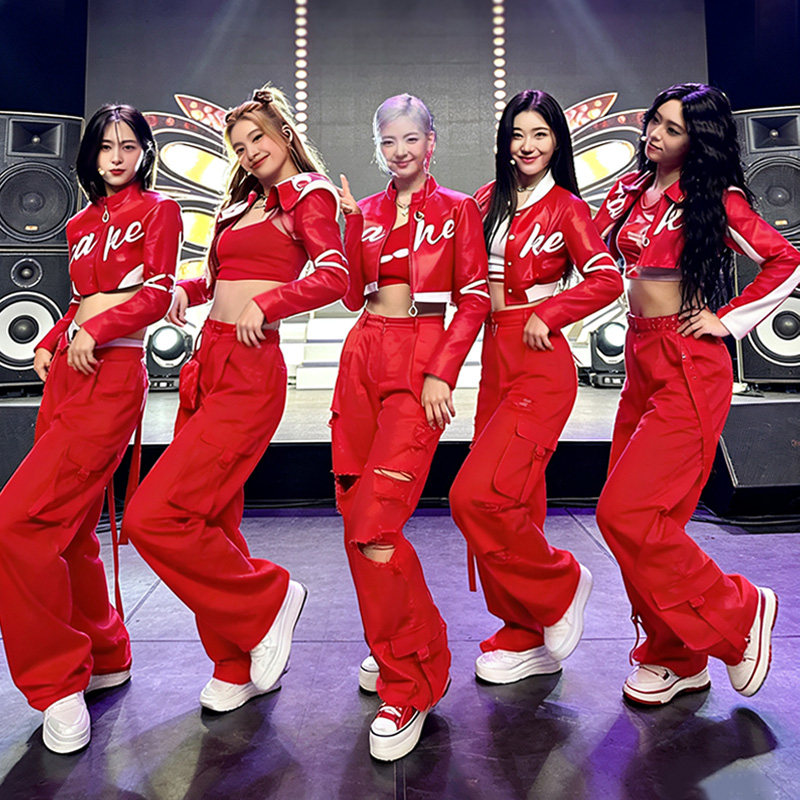 韩版女团风现代爵士舞蹈演出服套装打歌服运动会合唱舞台表演服装
