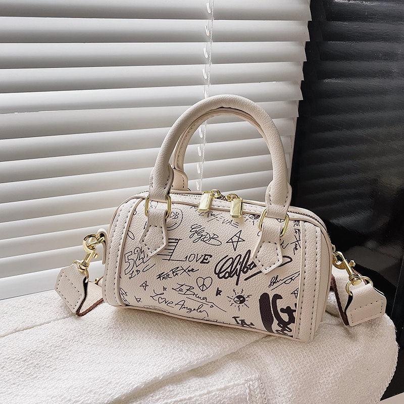 新款涂鸦枕头包手工包diy材料自制礼物百搭休闲单肩斜跨手提包潮