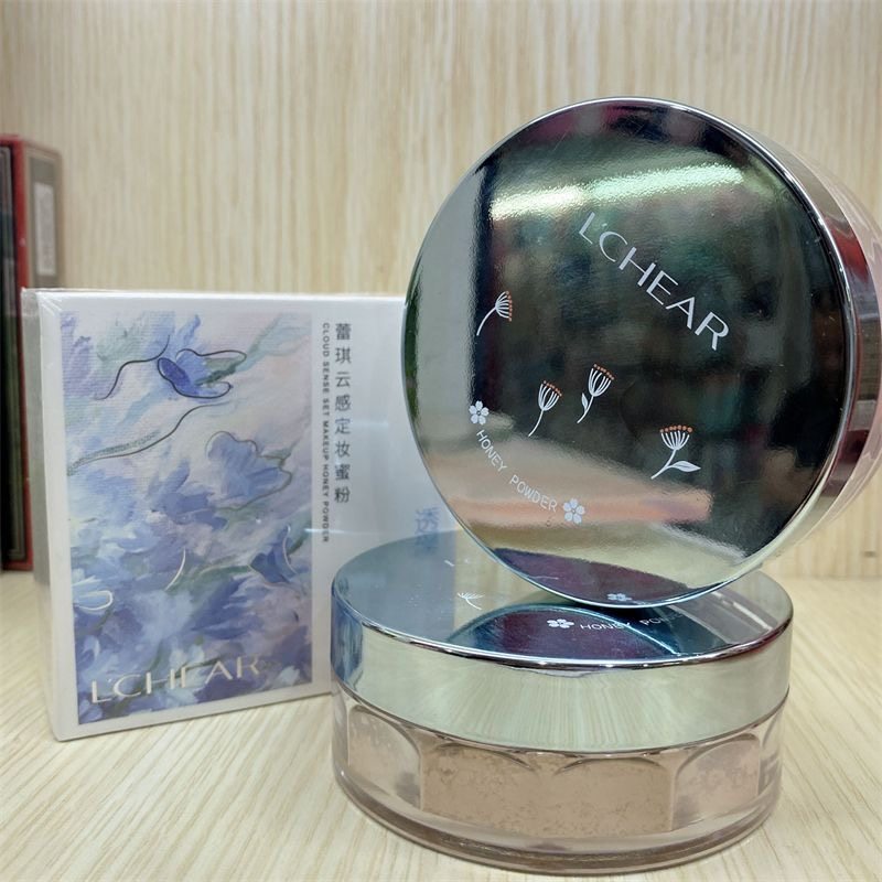 蕾琪红骑士定妆散粉清爽隐形保湿