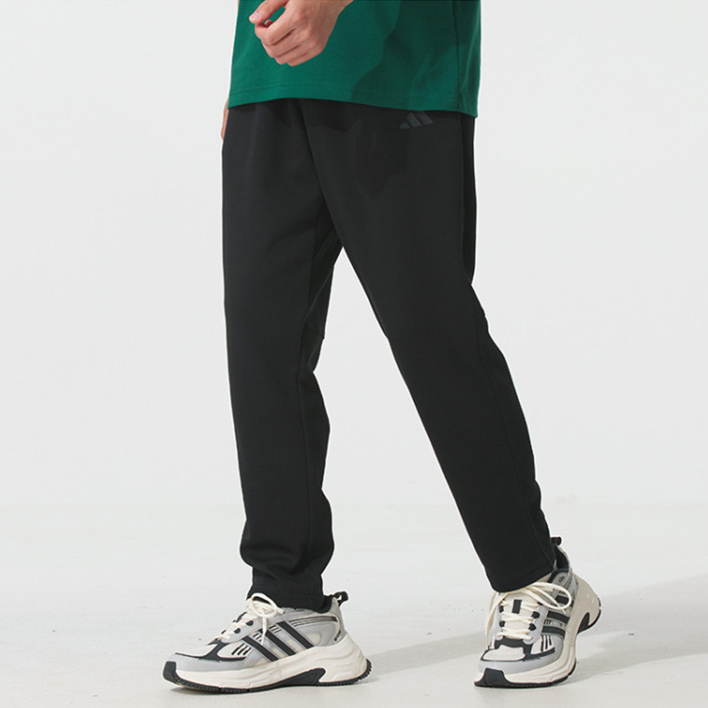 adidas/阿迪达斯男子舒适宽松毛圈束脚休闲运动针织长裤KB9131