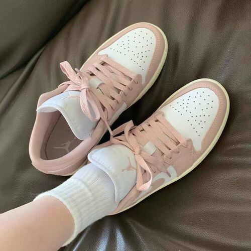 耐克女子低帮系带休闲运动鞋