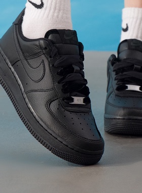 Nike/耐克 Air Force1 空军一号舒适耐磨女子低帮板鞋 HV4403-001