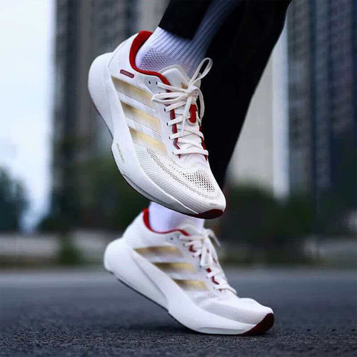 阿迪达斯男女同款舒适百搭跑步鞋