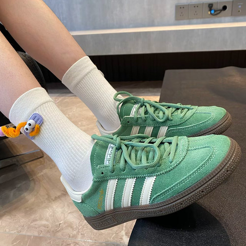 adidas阿迪达斯男女低帮休闲板鞋