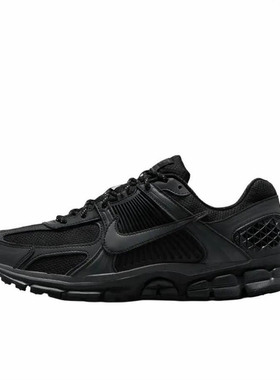 Nike 耐克Vomero5男款舒适缓震网面透气支撑反光跑步鞋IM6597-001