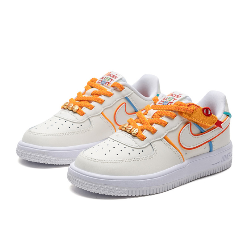 小童休闲透气运动板鞋耐克