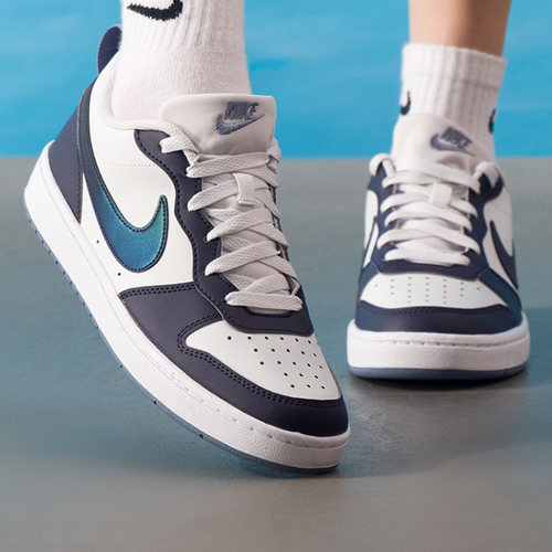 耐克女子轻便耐磨休闲板鞋