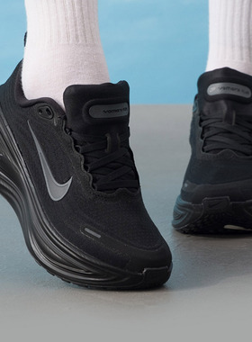 Nike/耐克Vomero Plus女子经典百搭舒适耐磨休闲跑步鞋HV8154-001