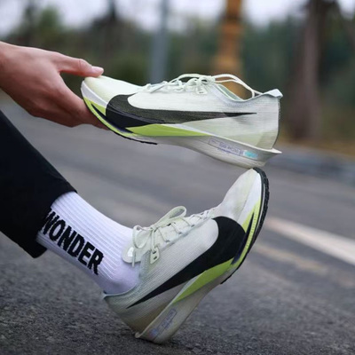Nike/耐克ZoomX Streakfly 2 PROTO男子舒适缓震跑步鞋HF6416-002