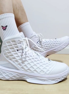 Nike/耐克Zoom Kobe 3男子低帮防滑耐磨实战运动篮球鞋HQ9153-100