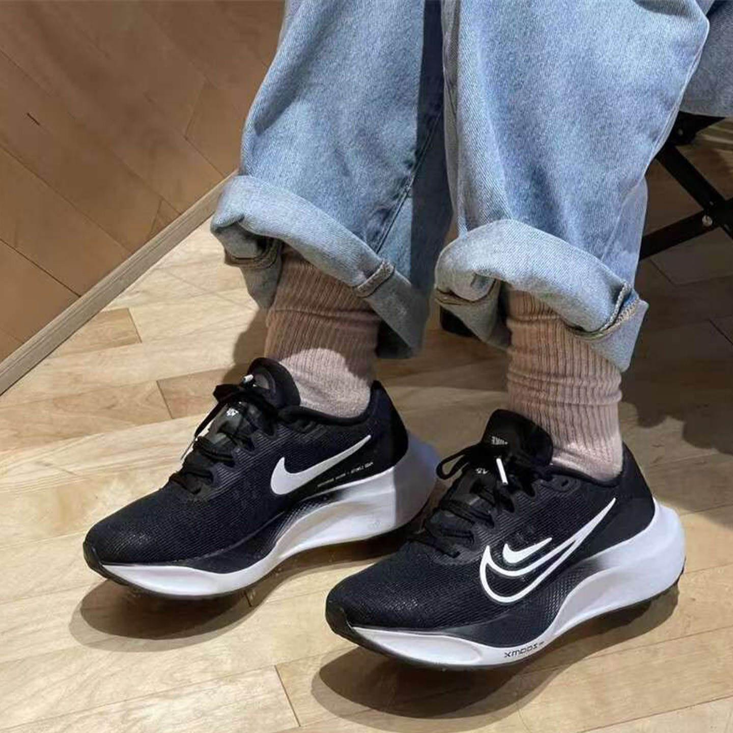 耐克女子低帮系带休闲运动鞋