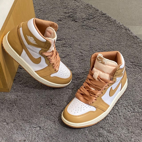 耐克防滑耐磨女子系带休闲鞋