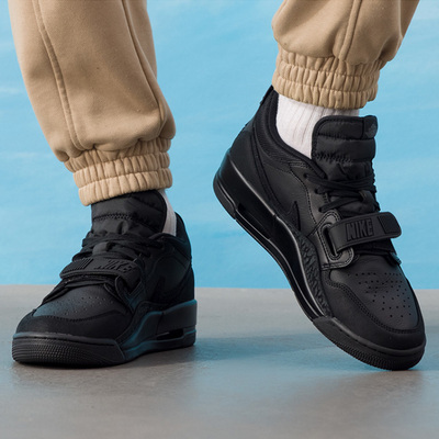 NIKE耐克男子低帮系带缓震板鞋