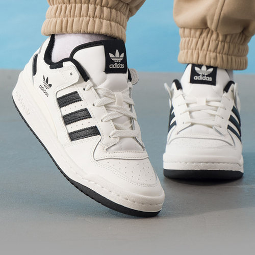 阿迪达斯男女休闲系带运动板鞋