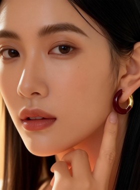 红色耳环圈圈耳钉奢侈品大牌2026新款爆款高级感新年耳饰大气耳圈