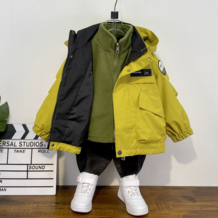 男童秋装外套洋气儿童韩版冲锋衣2026新款时髦宝宝三合一深秋上衣