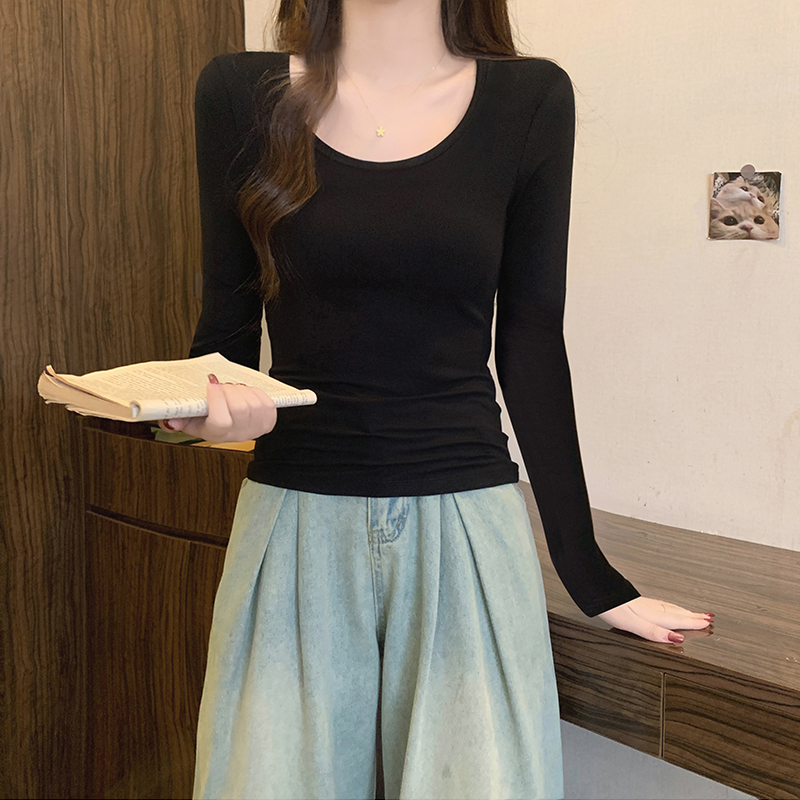 黑色圆领针织打底衫女内搭2025新款秋季高级感低领紧身长袖上衣