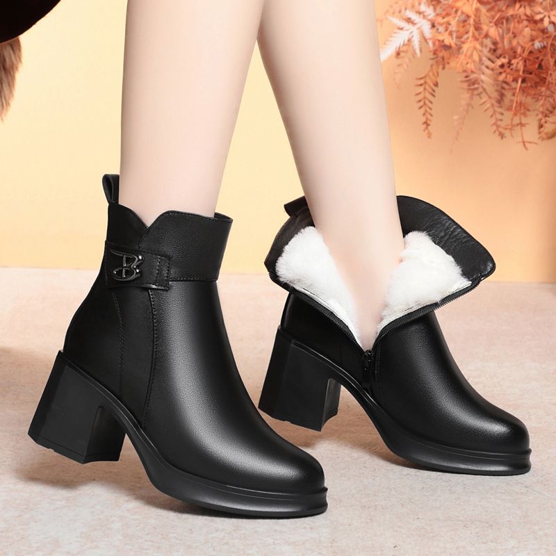 软皮高跟秋冬季新款粗跟短靴女式女靴女保暖羊毛妈妈棉鞋皮鞋