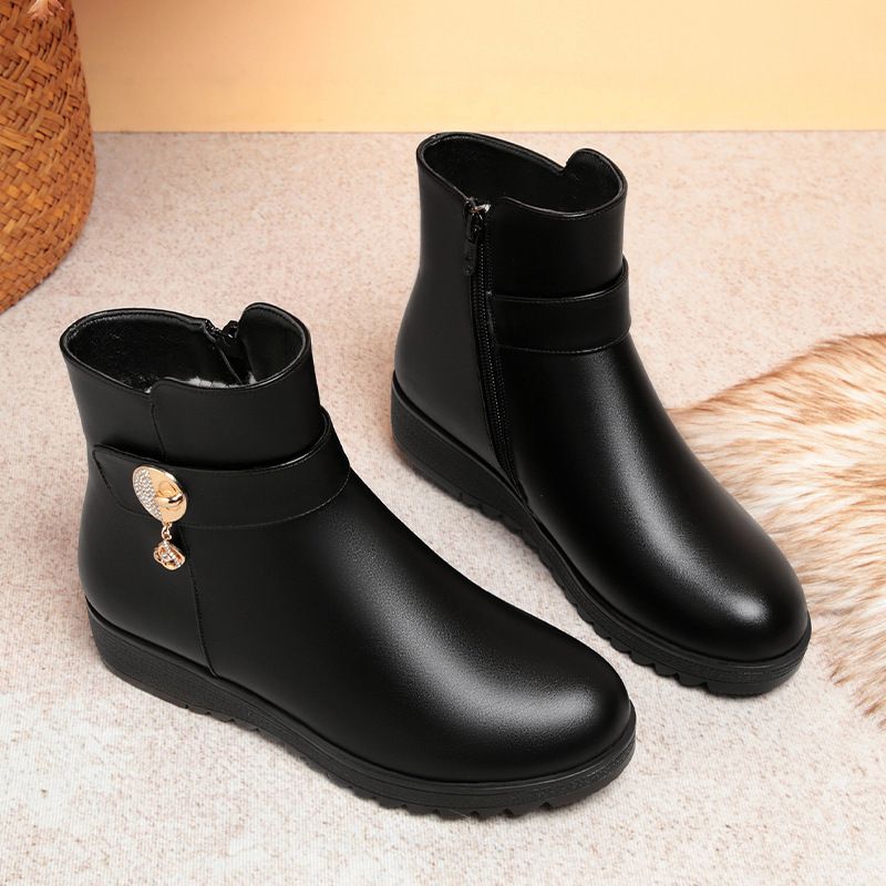 简约高级短靴女2025春秋冬季保暖短筒女士靴子圆头妈妈鞋皮鞋