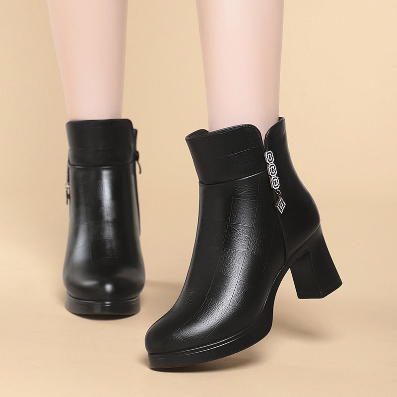 简约高级粗跟时装短靴保暖秋冬皮鞋配裙子高跟靴子女春秋单靴