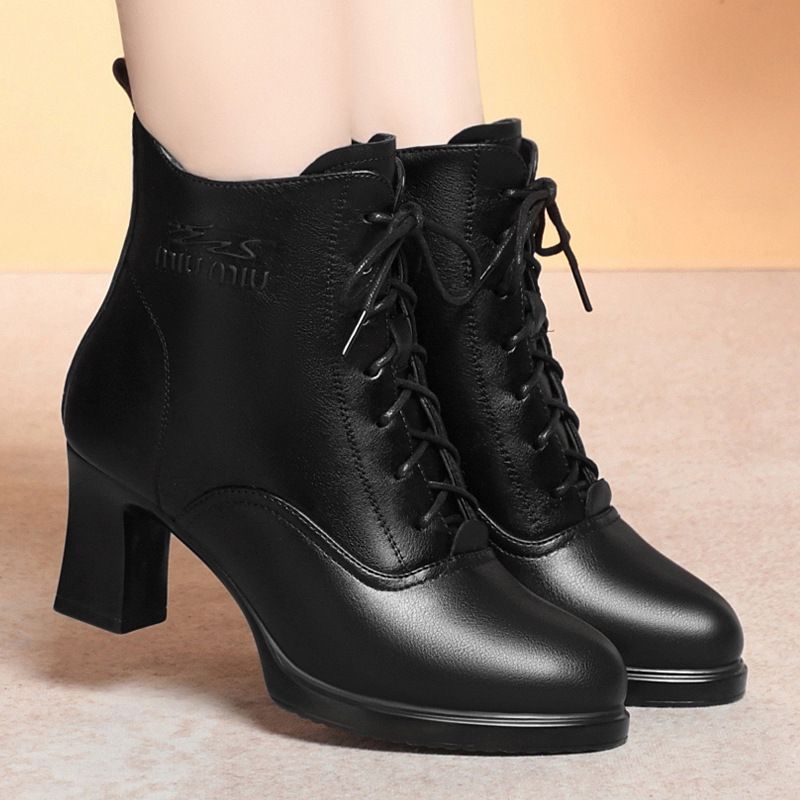 简约高级软皮靴子女新款秋冬季粗跟短靴高跟防水台皮鞋马丁靴