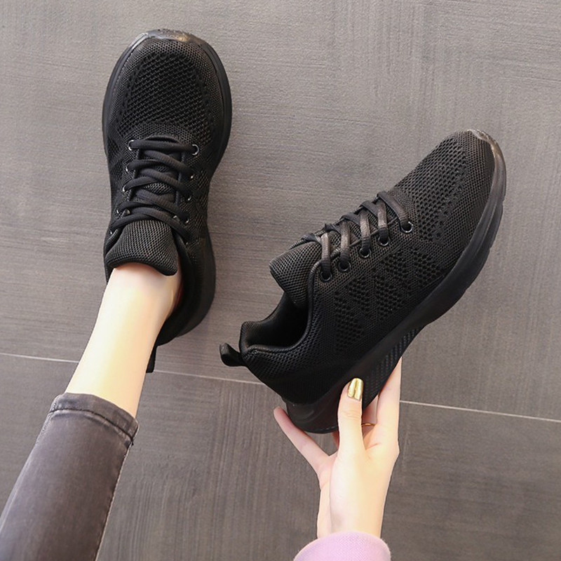 女鞋夏季薄款透气网面妈妈运动鞋女跑步减震轻便中年黑色软底舒适