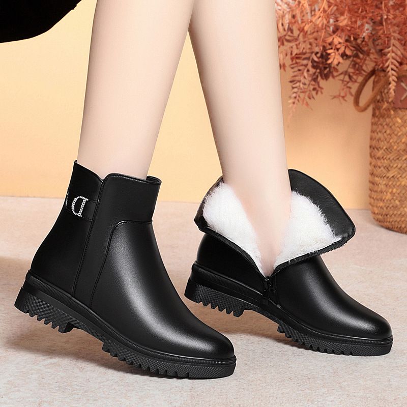 妈妈棉鞋鞋软皮坡跟厚底防滑中老年奶奶鞋平底女士羊毛棉皮鞋大码