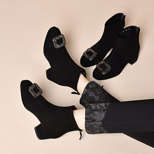 气质水钻方扣粗跟小短靴女2025年秋冬新款圆头中跟磨砂皮百搭靴子