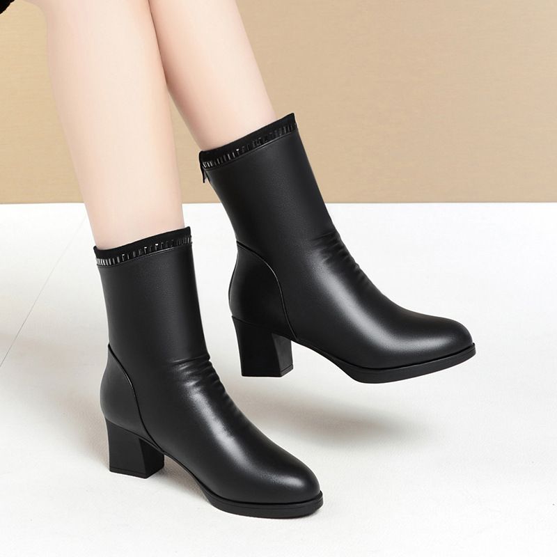 棉鞋妈妈鞋子秋冬2021新款中筒靴女不过膝皮靴中靴靴子马丁靴