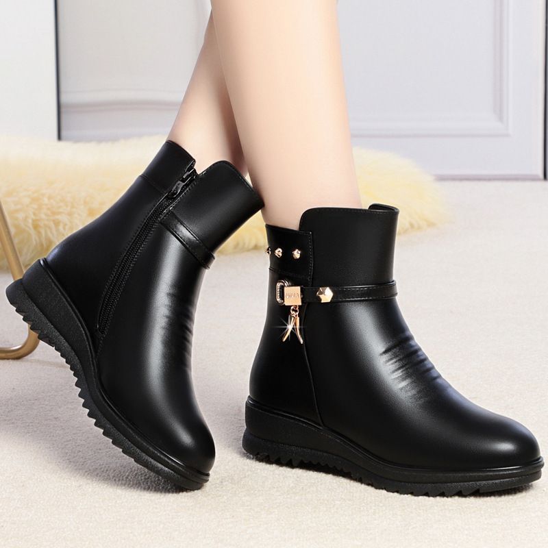 简约高级妈妈靴子冬平底短靴舒适棉鞋保暖皮鞋棉靴中老年女鞋