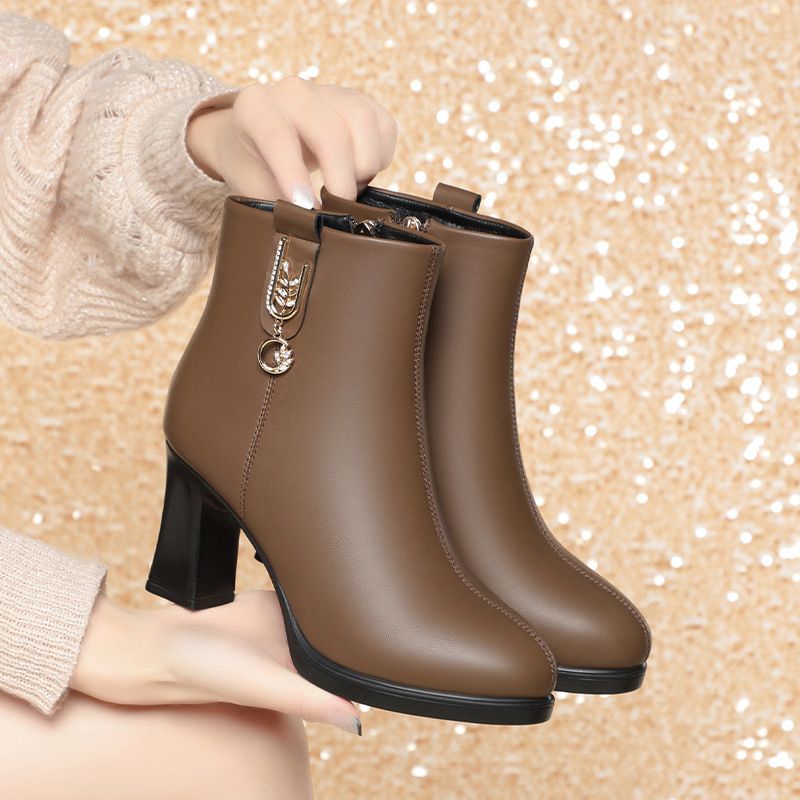 高跟短靴女2025新款秋冬皮鞋时装靴子短筒棉鞋妈妈鞋子配裙子