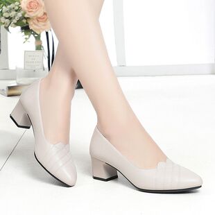 中跟单鞋女2026新款春夏款女鞋浅口妈妈鞋子软皮软底舒适粗跟皮鞋