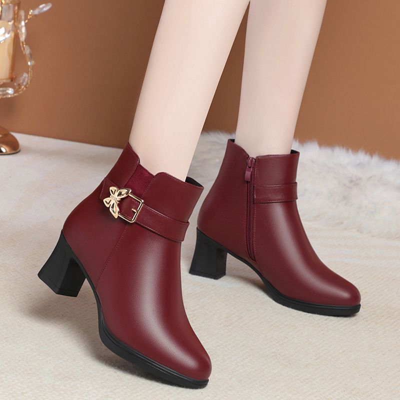 粗跟短靴女软底妈妈鞋秋冬款靴子保暖中老年棉鞋软皮冬季皮鞋