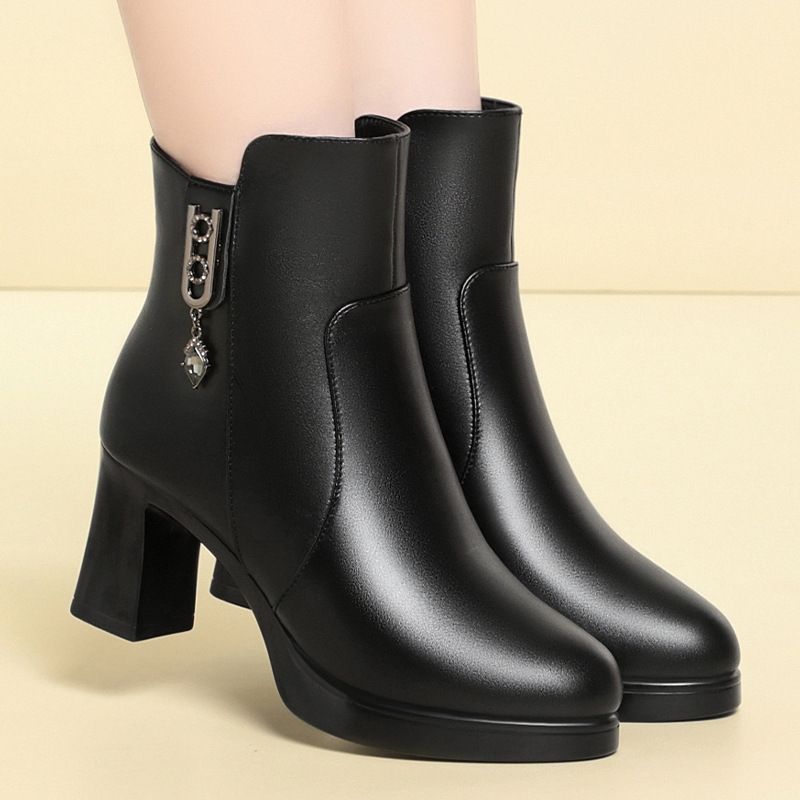 简约高级妈妈鞋棉鞋2025新款秋冬高跟鞋女短靴气质靴子防水台皮鞋