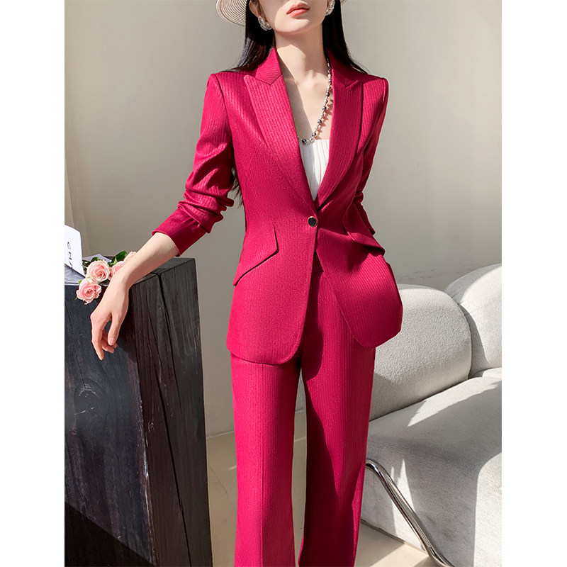 红色西装套装女高级感正装时尚洋气减龄小个子阔腿裤休闲西服外套