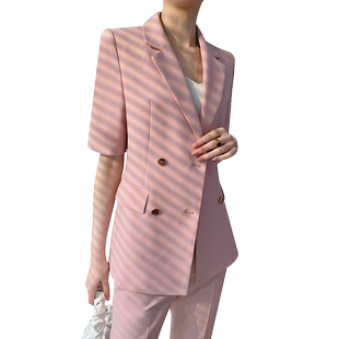 粉色休闲西装套装女夏季薄款小个子职业气质九分裤短袖高级感西服