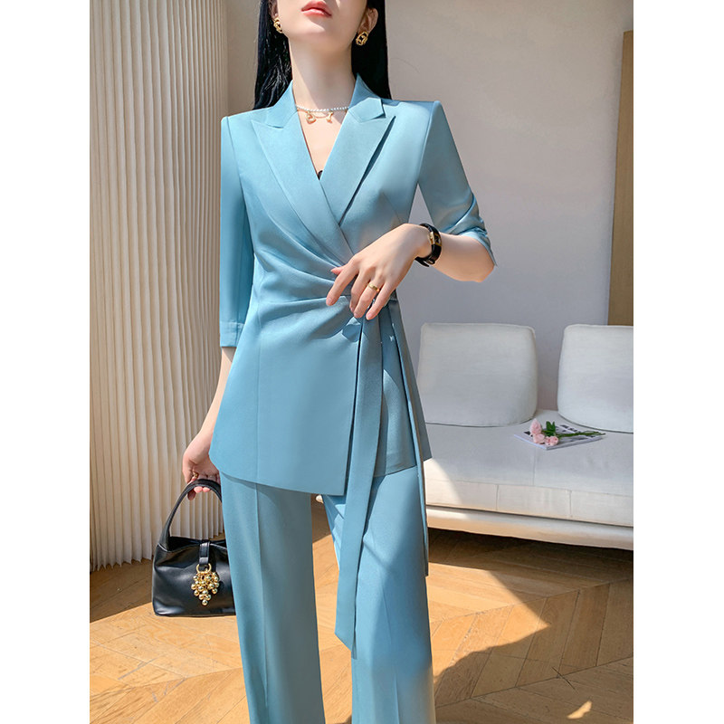 夏季西装套装女薄款2026新款职业设计感小众高级感阔腿裤休闲西服