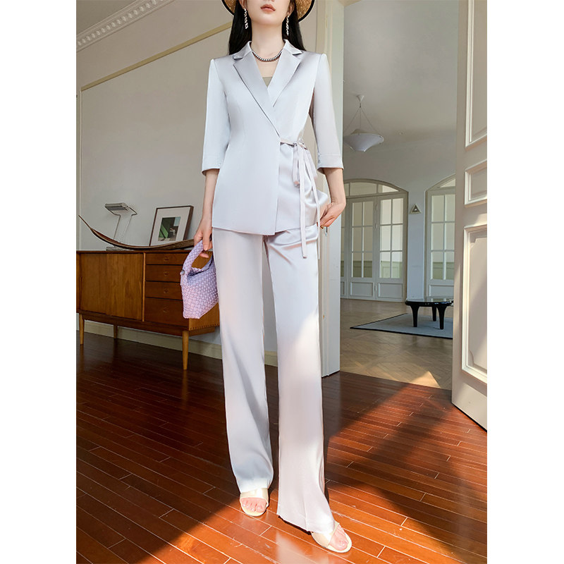 灰色夏天西装套装女高端定制设计感高级感薄款阔腿裤休闲职业西服